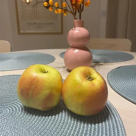 Metro Szwedzka Apartament Apple Warszawa Zewnętrze zdjęcie